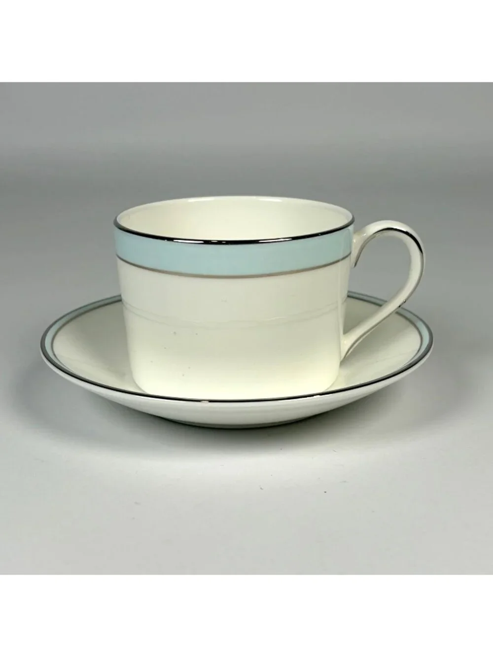 Vera Wang Wedgwood Blue Duchesse Teacup & Saucer